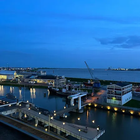 Gemuetliche Ferienwohnung Im Stadtzentrum Mit Wundervollem Blick Bremerhaven Exterior photo